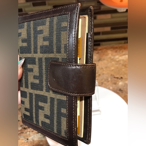 FENDI Zucca Agenda with Notebook 🔥😍❤️ - Picture 14 of 17